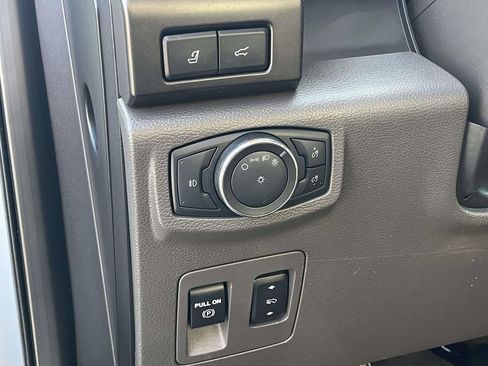 Used 2021 Ford Expedition Max Limited AWD/4WD image 12