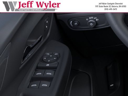 New 2023 Chevrolet Bolt LT w/ Infotainment Package image 23