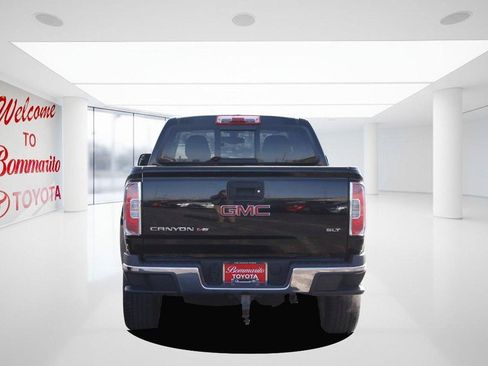 Used 2017 GMC Canyon SLT w/ Trailering Package image 7