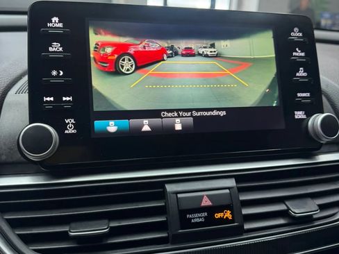 Used 2018 Honda Accord Sport image 16