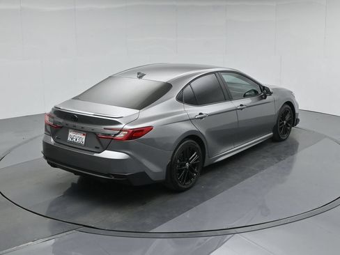 Used 2025 Toyota Camry SE FWD image 36
