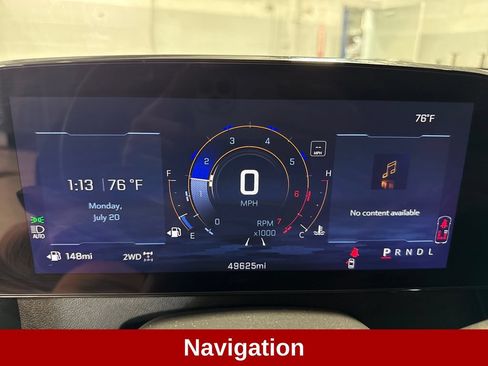 Used 2024 Chevrolet Traverse Z71 w/ LPO, Floor Liner Package AWD/4WD image 7