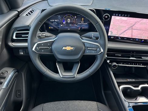 New 2026 Chevrolet Traverse LT image 14