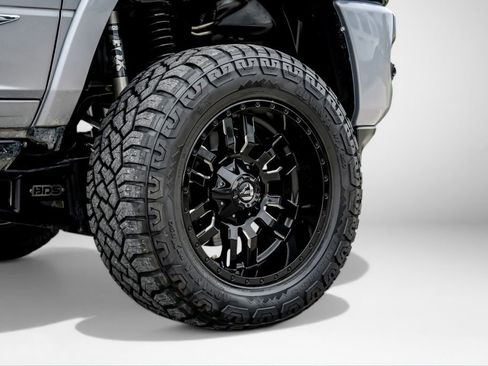 Used 2023 RAM 3500 Limited AWD/4WD image 65