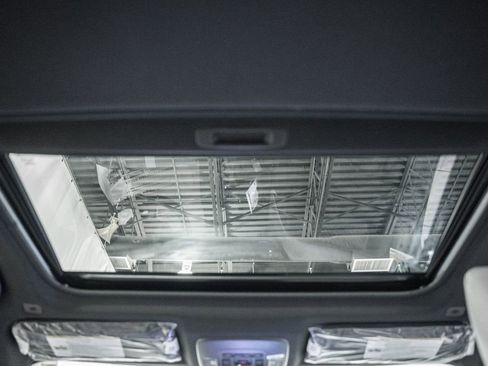 New 2026 Toyota Camry SE image 32