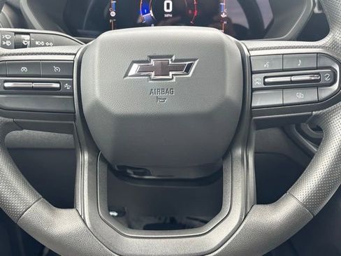 Used 2023 Chevrolet Colorado Trail Boss AWD/4WD image 18