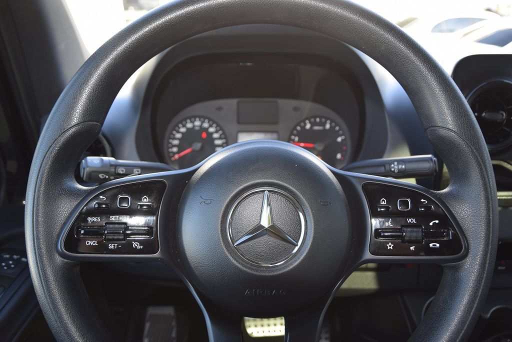 Used 2019 Mercedes-Benz Sprinter 2500 image 17