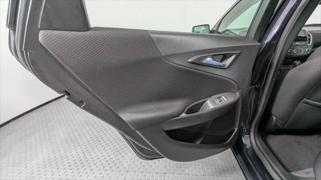 Used 2023 Chevrolet Malibu LT FWD image 14