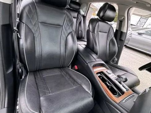 Used 2019 Kia K900 Luxury image 23