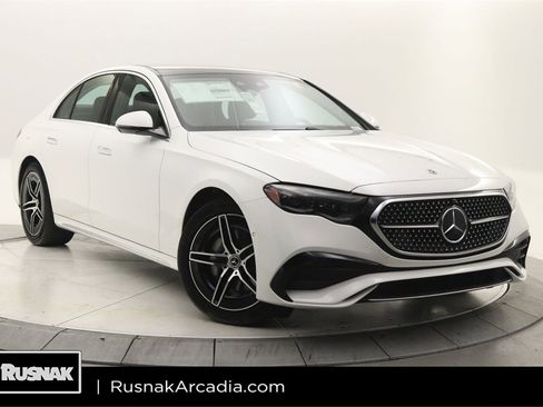 Used 2025 Mercedes-Benz E 350 4MATIC Sedan image 1