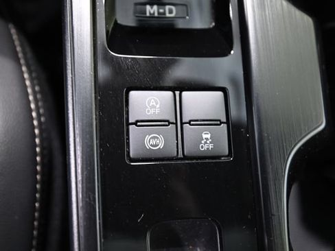 Used 2026 Subaru Outback Limited AWD/4WD image 22