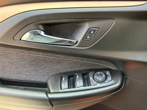Used 2023 Chevrolet TrailBlazer ACTIV w/ Sun and Liftgate Package FWD image 12