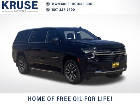 Used 2022 Chevrolet Suburban LT w/ Max Trailering Package AWD/4WD image 1