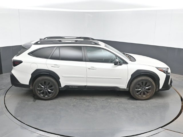 Used 2025 Subaru Outback Onyx Edition AWD/4WD image 26
