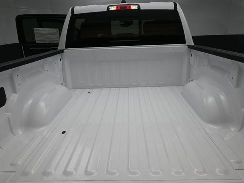 New 2026 RAM 1500 Laramie w/ Sport Appearance Package AWD/4WD image 16