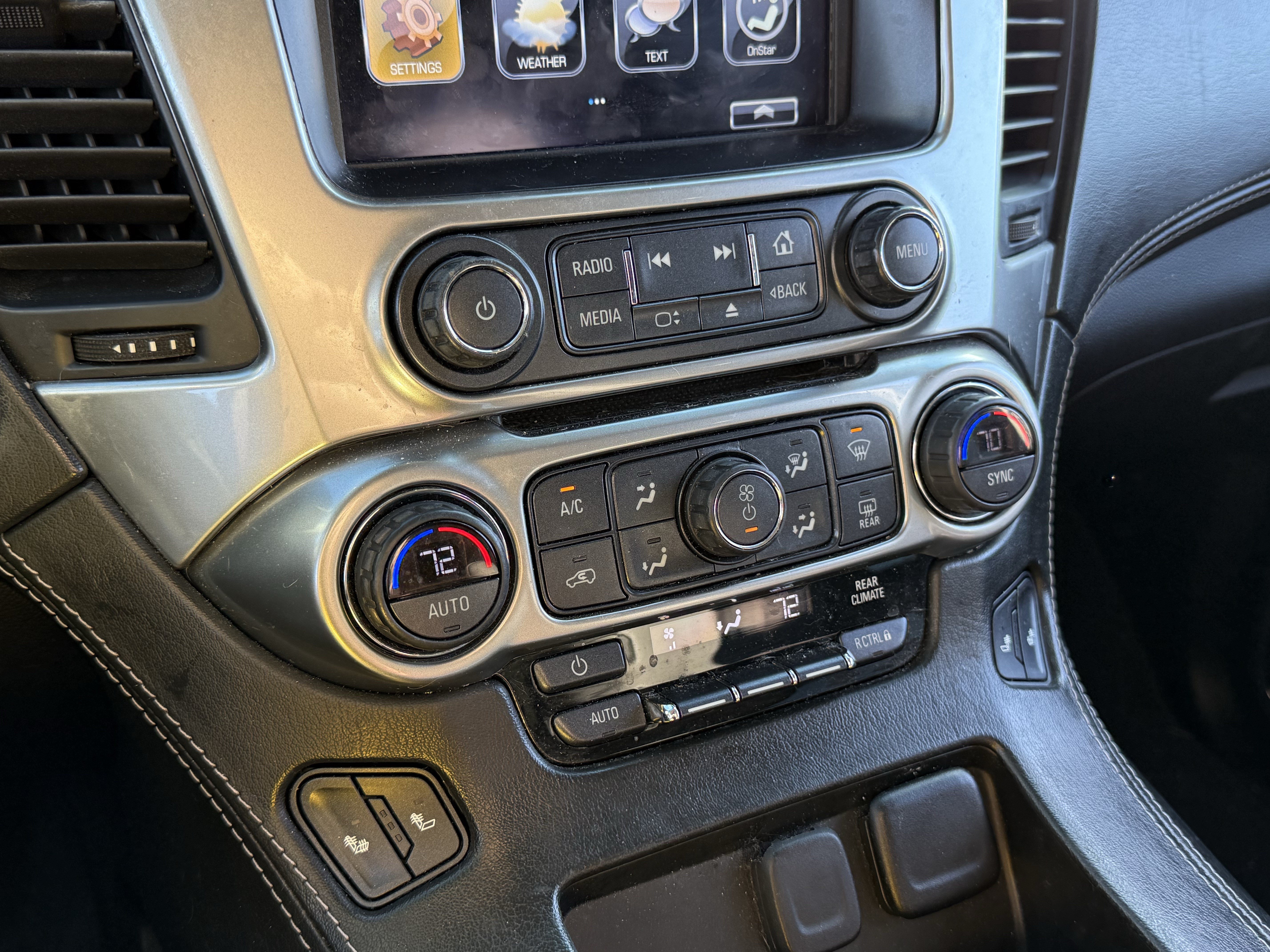 Used 2018 Chevrolet Tahoe LT w/ Luxury Package RWD image 15