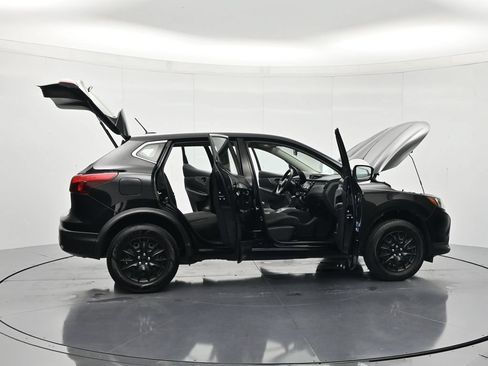 Used 2018 Nissan Rogue Sport S FWD image 47