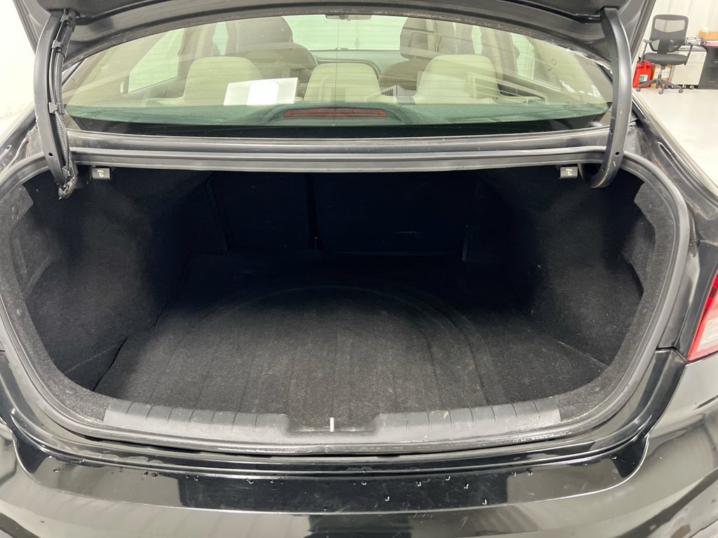 Used 2019 Hyundai Elantra SEL FWD image 23