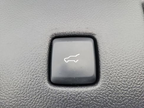 Used 2021 Ford Escape Titanium w/ Titanium Elite Package image 10