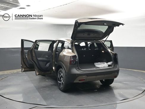 New 2026 Nissan Kicks SV w/ SV Premium Package FWD image 40