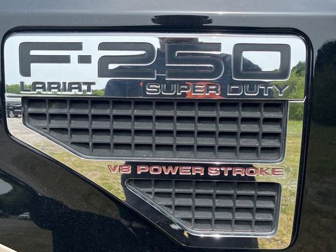 Used 2009 Ford F250 Lariat image 9