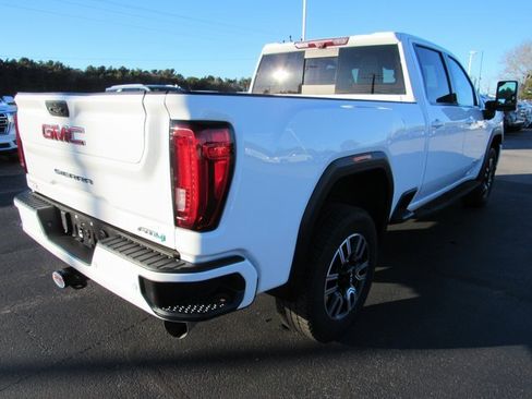 Used 2021 GMC Sierra 2500 AT4 w/ AT4 Premium Plus Package image 8