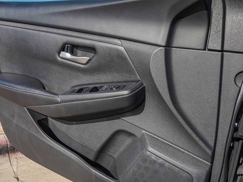 Used 2024 Nissan Sentra SV image 22