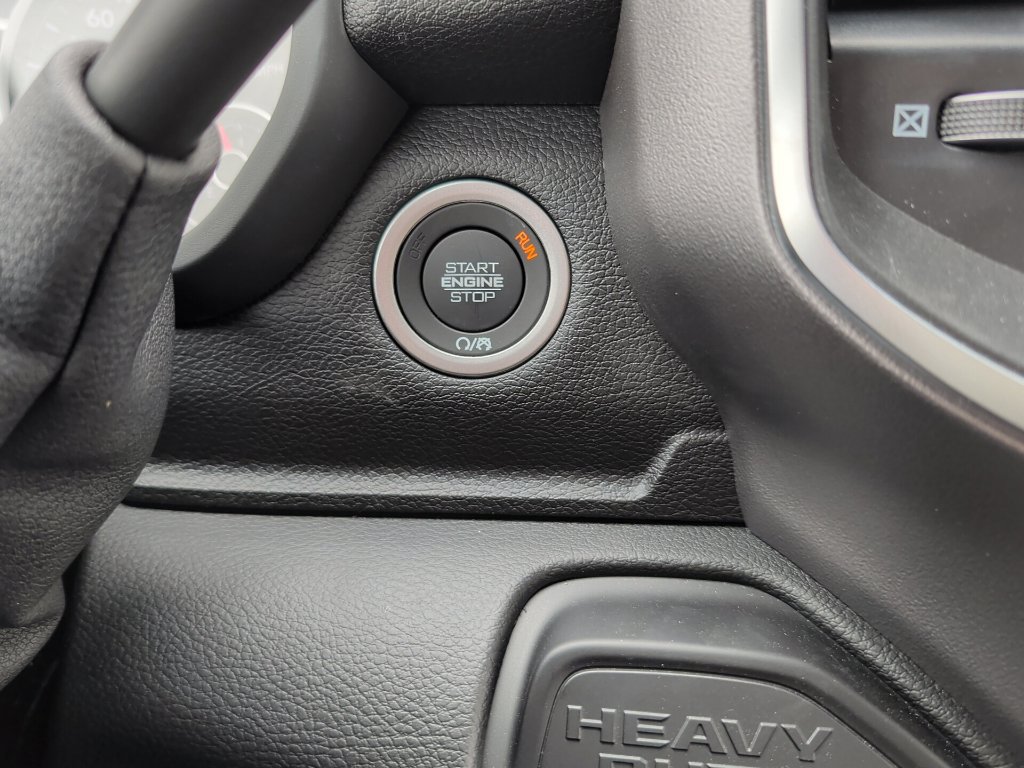 New 2026 RAM 2500 Big Horn AWD/4WD image 25