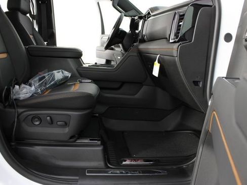 New 2026 GMC Sierra 2500 AT4 w/ AT4 Premium Plus Package AWD/4WD image 26