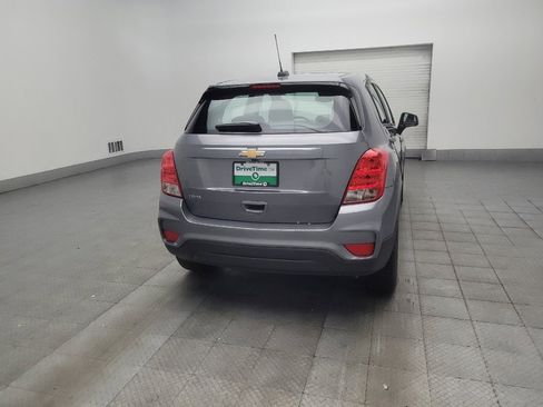 Used 2020 Chevrolet Trax LS FWD image 7