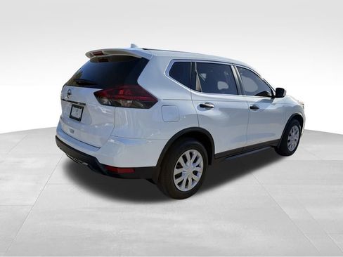 Certified 2019 Nissan Rogue S image 7