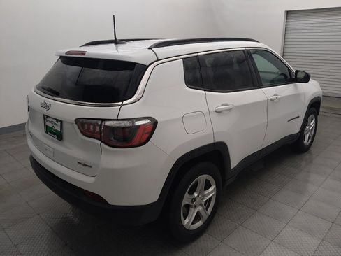 Used 2024 Jeep Compass Latitude AWD/4WD image 9