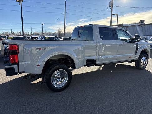 Used 2025 Ford F450 Platinum image 5