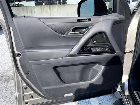 Used 2024 Lexus LX 600 4WD w/ Appearance Package image 21