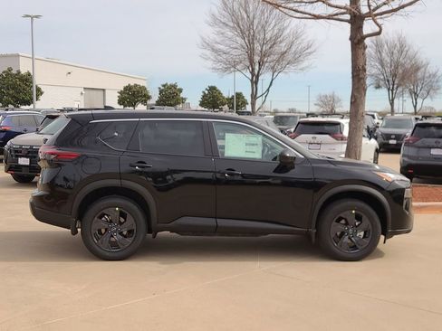 New 2026 Nissan Rogue SV FWD image 4