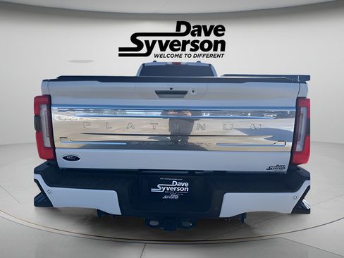 Used 2024 Ford F250 Platinum AWD/4WD image 4