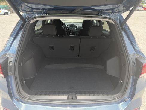 Used 2024 Chevrolet Equinox LT FWD image 9