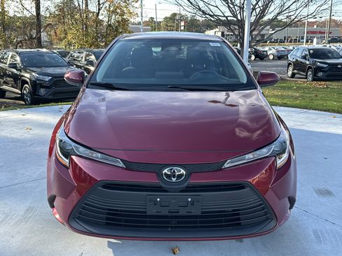 Certified 2024 Toyota Corolla LE image 3