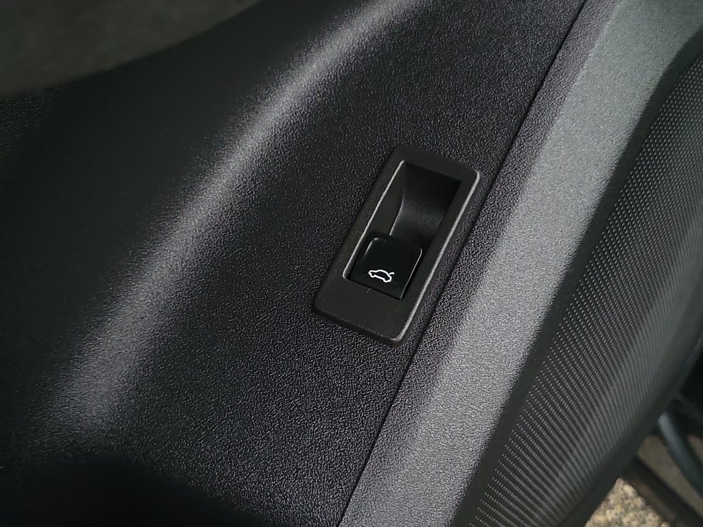 New 2026 Audi SQ5 Premium AWD/4WD image 19