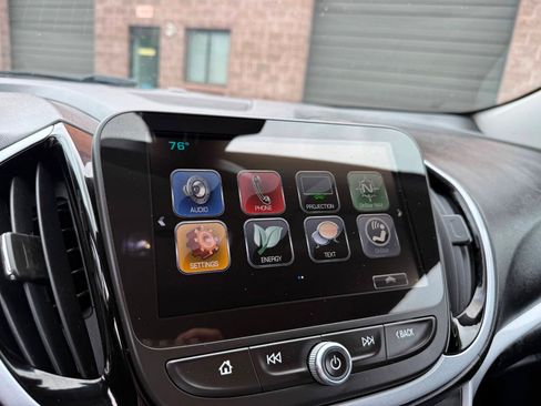 Used 2018 Chevrolet Volt LT FWD image 12