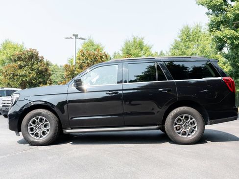 Used 2025 Ford Expedition Active RWD image 7