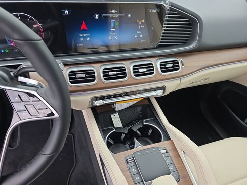 New 2026 Mercedes-Benz GLE 450 4MATIC image 18