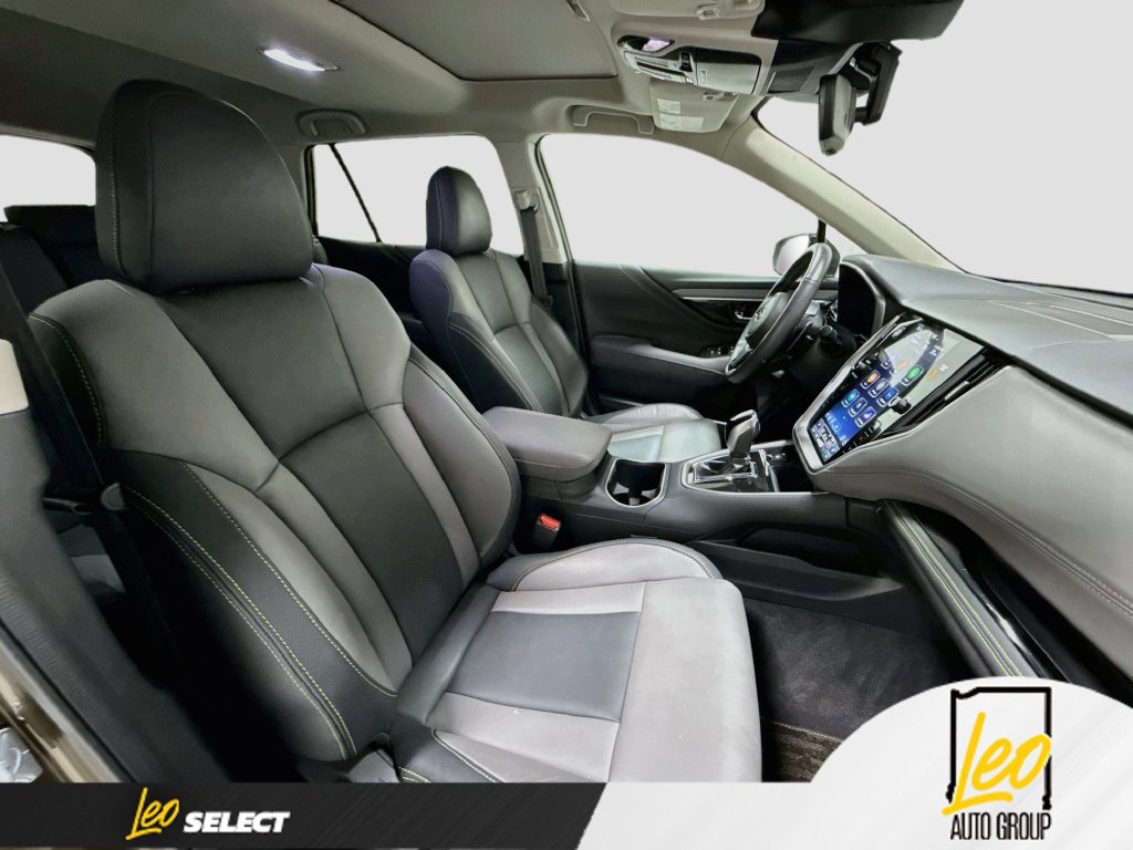 Used 2025 Subaru Outback Onyx Edition AWD/4WD image 31