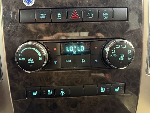 Used 2012 RAM 1500 Laramie Longhorn RWD image 37
