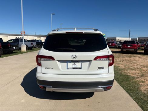 Used 2021 Honda Pilot Touring image 7