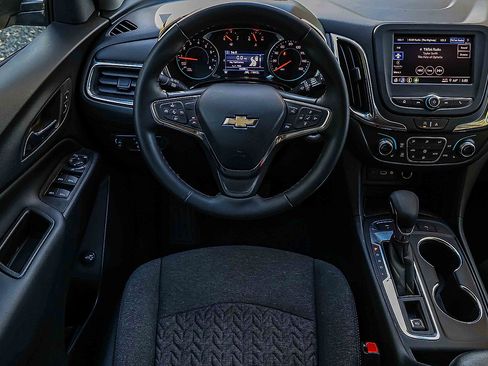 Used 2024 Chevrolet Equinox LT image 16