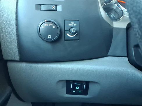 Used 2014 GMC Sierra 2500 W/T w/ Snow Plow Prep Package image 11