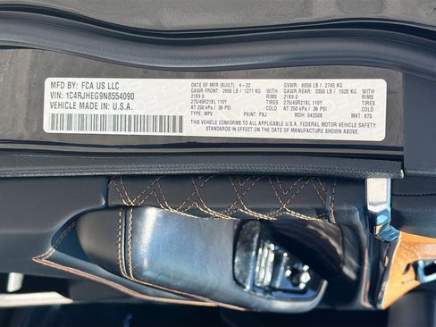 Used 2022 Jeep Grand Cherokee Summit AWD/4WD image 44