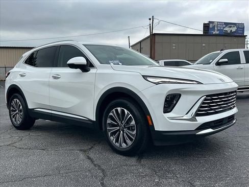 Certified 2025 Buick Envision Preferred AWD/4WD image 2