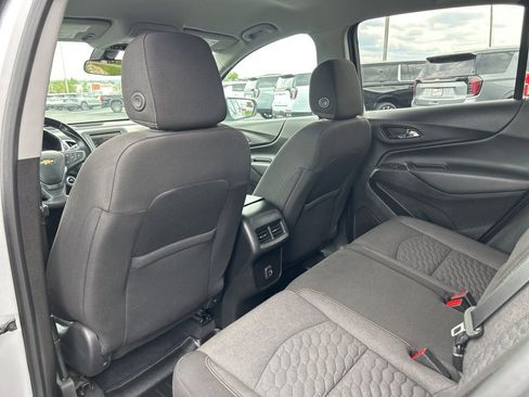 Used 2019 Chevrolet Equinox LT FWD image 40